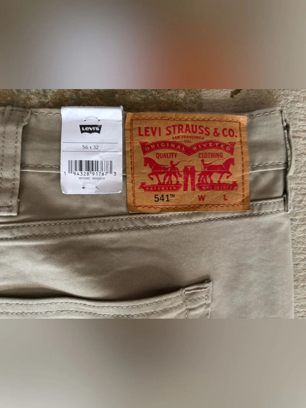 Levi’s 541 Athletic Taper Pants Men’s 56x32 Khaki Tan Stretch NWT Big Tall